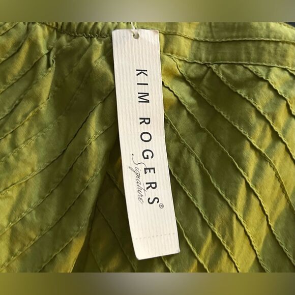 NWT … KIM ROGERS SIGNATURE “Size: L” Lime Skirt - Picture 3 of 4